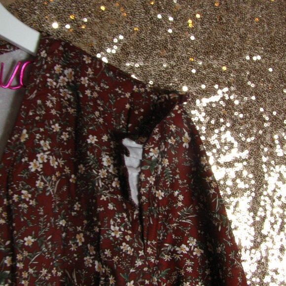 NWT BloomChic floral top 10 - Picture 8 of 10